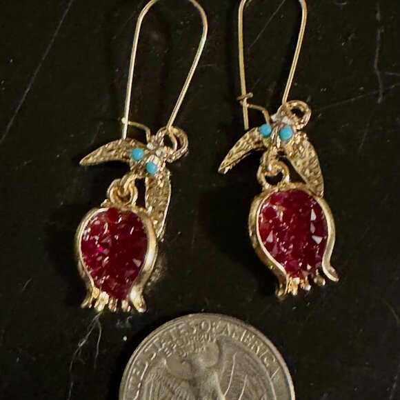 Cutest Goldtone Pomegranate Earrings - Picture 4 of 4